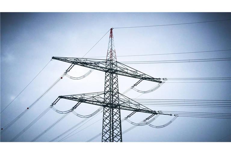 Ein Strommast. (Symbolfoto)