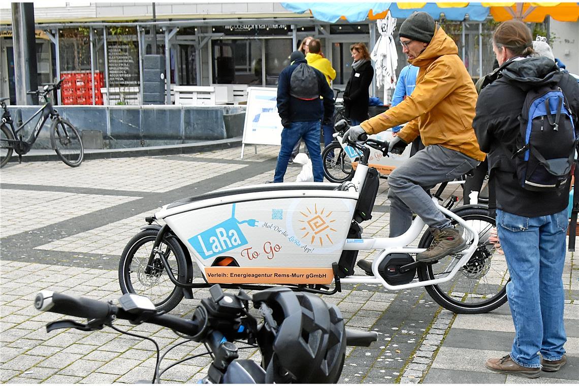 Backnang lädt 210 Bürger zum Klimaforum ein Ein Thema des Workshops soll auch die Mobilität sein. Auf dem Foto ist ein Lastenradtest im Biegel zu sehen. (Archivbild: Tobias Sellmaier)