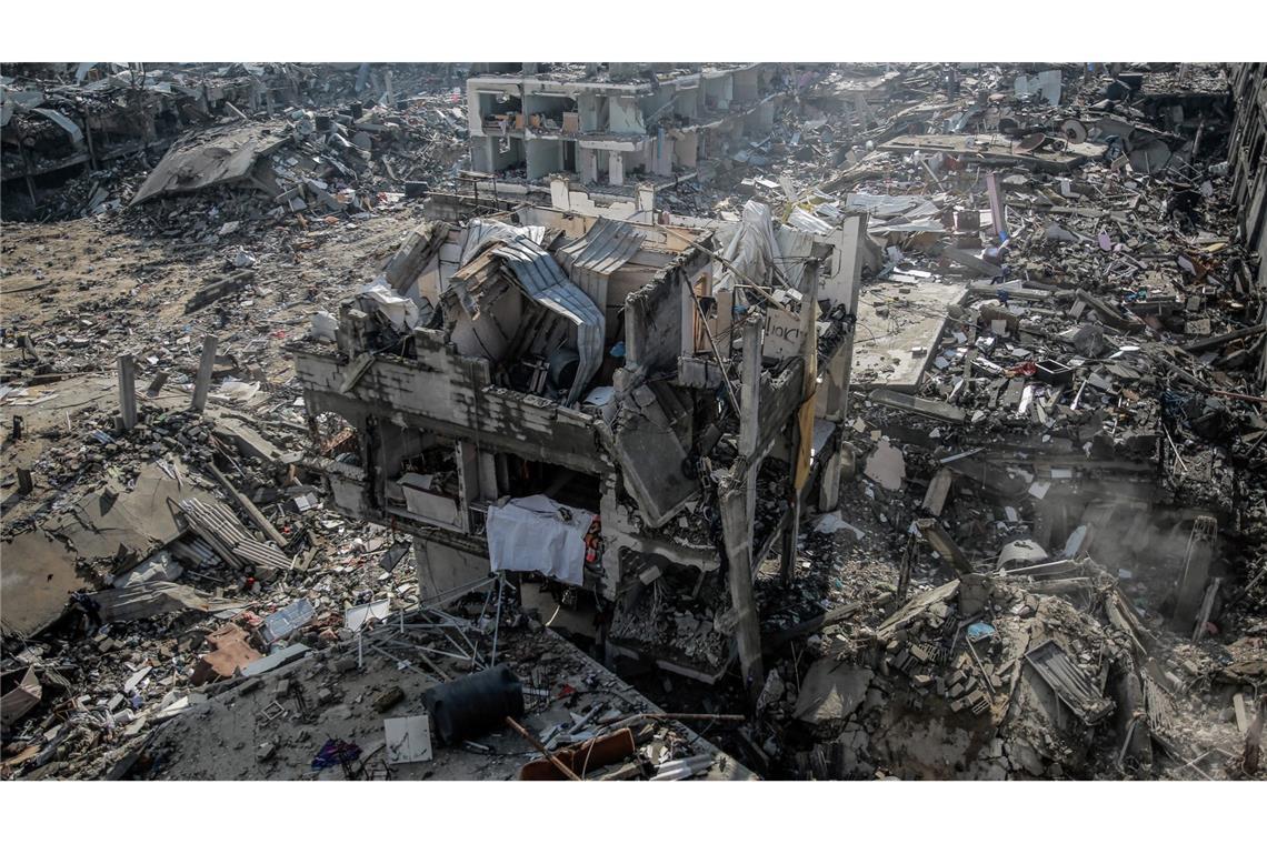 Netanjahu warnt Einwohner der Stadt Gaza: „verschwinden Sie" Ein Überblick über die Zerstörung im Scheich-Radwan-Viertel in Gaza-Stadt. (Archivbild)