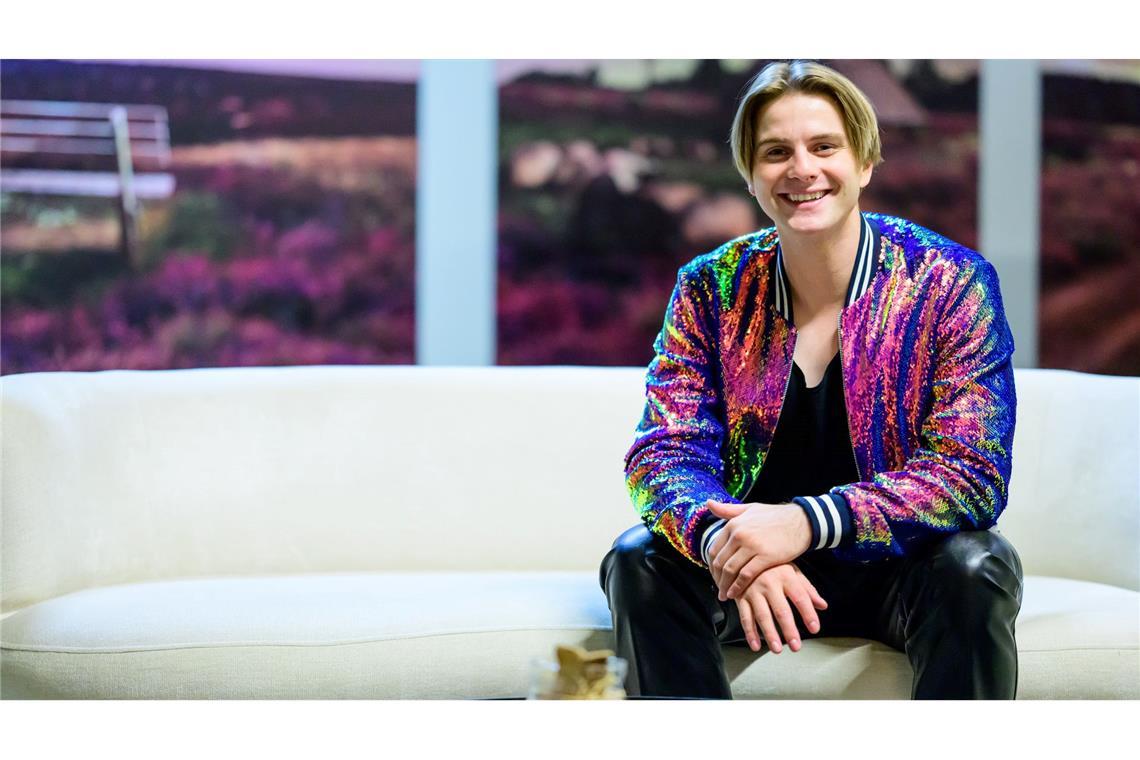 Vincent Gross spielt Gastrolle in Telenovela "Rote Rosen" Ein überheblicher Influencer - Sänger Vincent Gross über seine Rolle in der ARD-Telenovela "Rote Rosen".