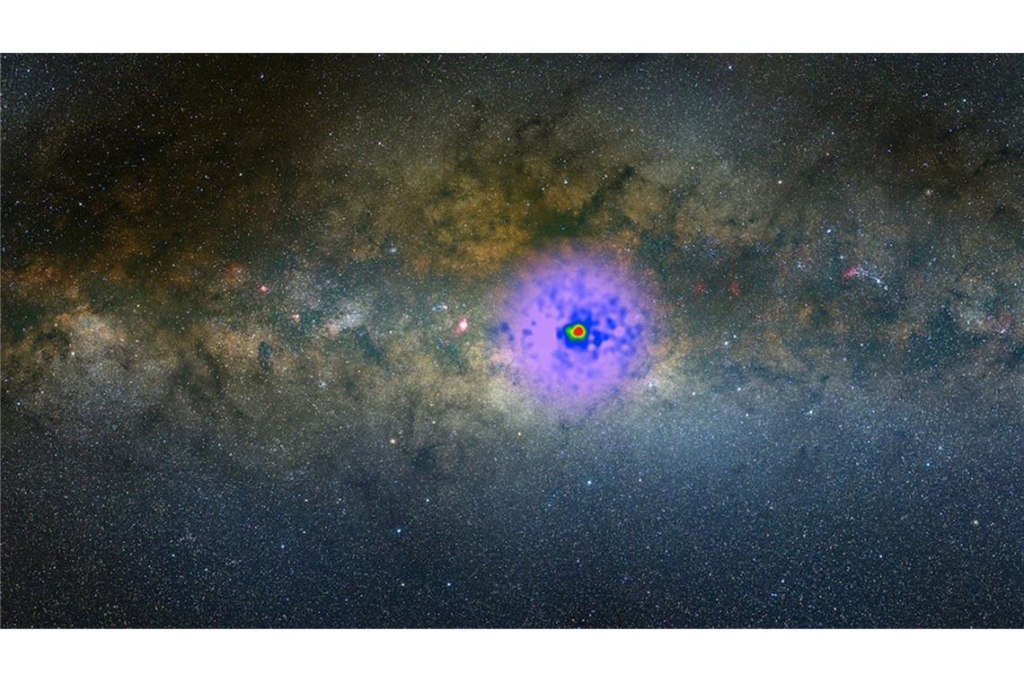 Ein Überschuss an Gammastrahlung aus dem Herzen der Milchstraße gilt als Indiz für Dunkle Materie. Aber warum findet sich dieses Gammaglühen nicht auch bei anderen Galaxien?