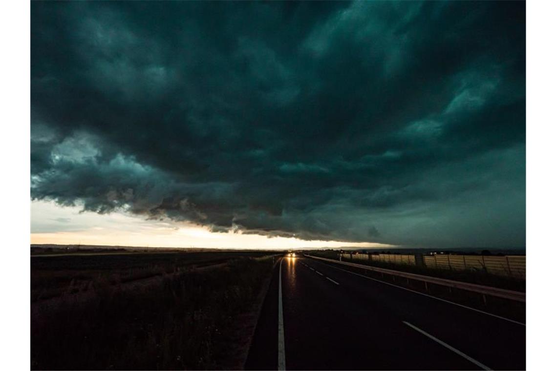 Unwetter ziehen über den Südwesten: Einsätze dauern an