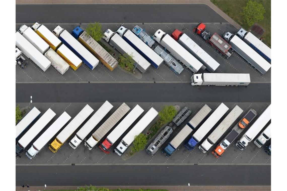 Neue Lösungen für Parkplatznot bei Lkw-Fahrern