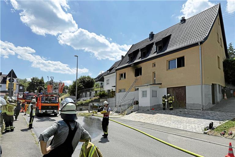 Ein Wohnungsbrand fordert einen hohen Sachschaden.Foto: 7aktuell.de/Hald