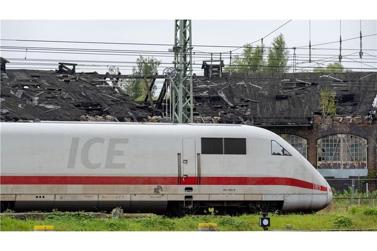 Ein Zug auf dem Weg von Köln nach Berlin wurde in Gifhorn gestoppt. (Symbolbild)