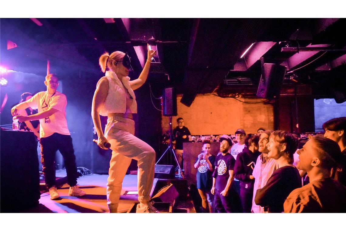 Willkommen im Fuxxxbau! So war’s bei Antifuchs in Stuttgart Eindrücke vom Konzert von Antifuchs am Mittwoch in der Schräglage