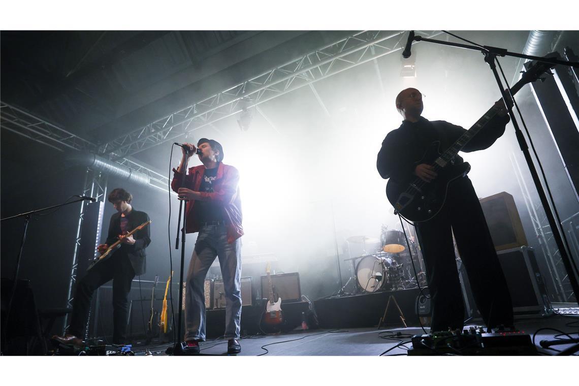 Die traurigsten Männer der Stadt: So war’s bei Isolation Berlin Eindrücke vom Konzert von Isolation Berlin am Montag im Wizemann