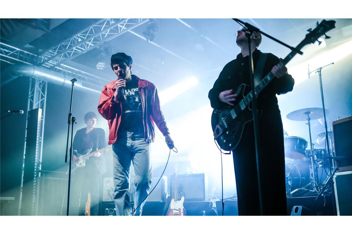 Die traurigsten Männer der Stadt: So war’s bei Isolation Berlin Eindrücke vom Konzert von Isolation Berlin am Montag im Wizemann