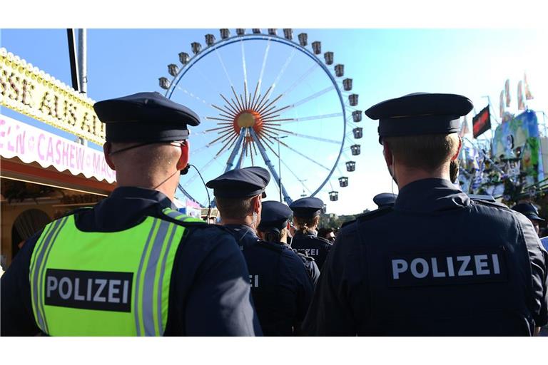 Eine 21-Jährige soll nach einem Oktoberfest-Besuch vergewaltigt worden sein. Die Polizei ermittelt (Symbolfoto).