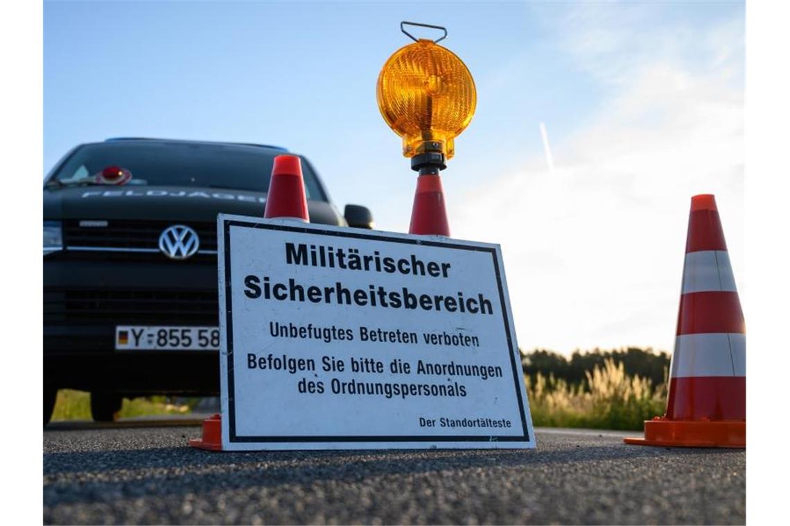 Systematische Suche nach Wrackteilen von Eurofighter