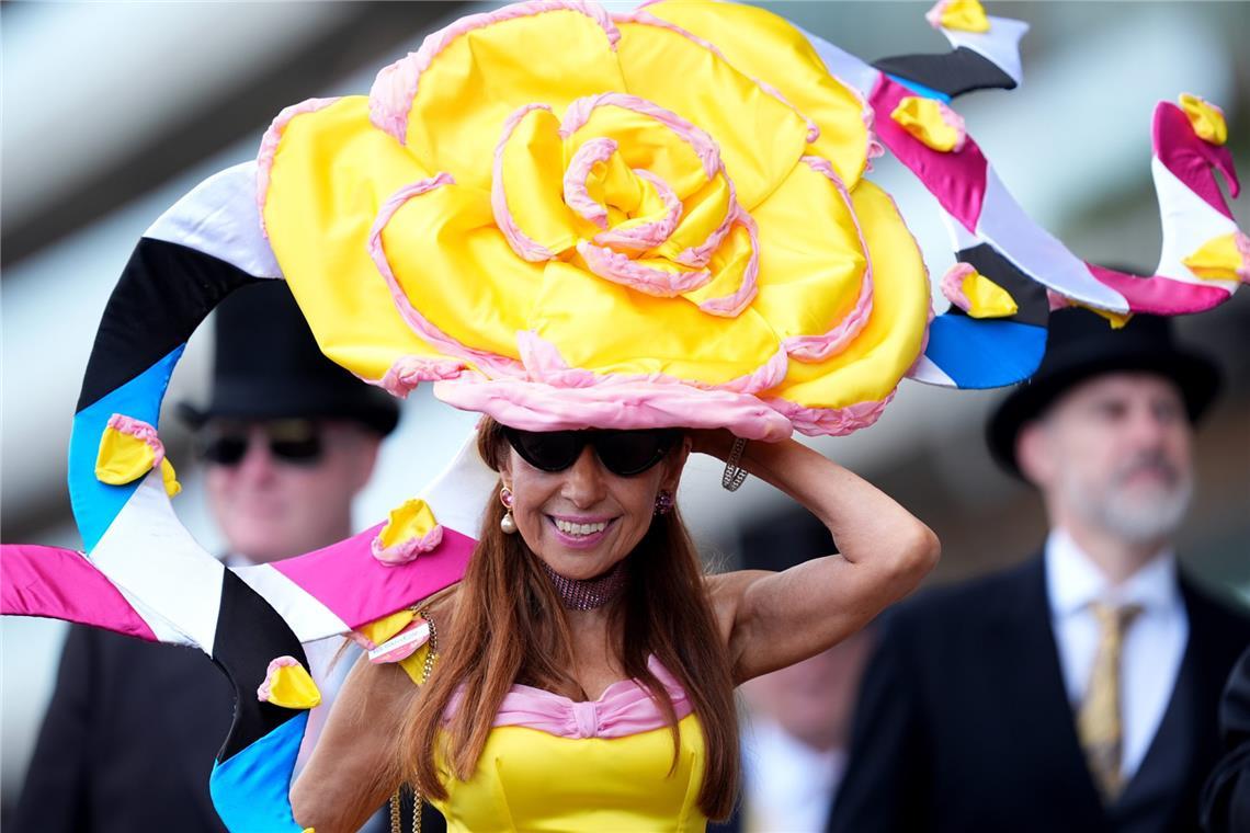Die besten Hüte beim royalen Pferderennen