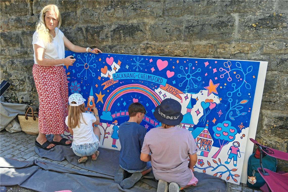 Der Live-Blog zum 53. Backnanger Straßenfest: Mit dem Zapfenstreich klingt das Fest aus Eine Brücke symbolisiert die Partnerschaft zwischen Chelmsford und Backnang. Foto: privat