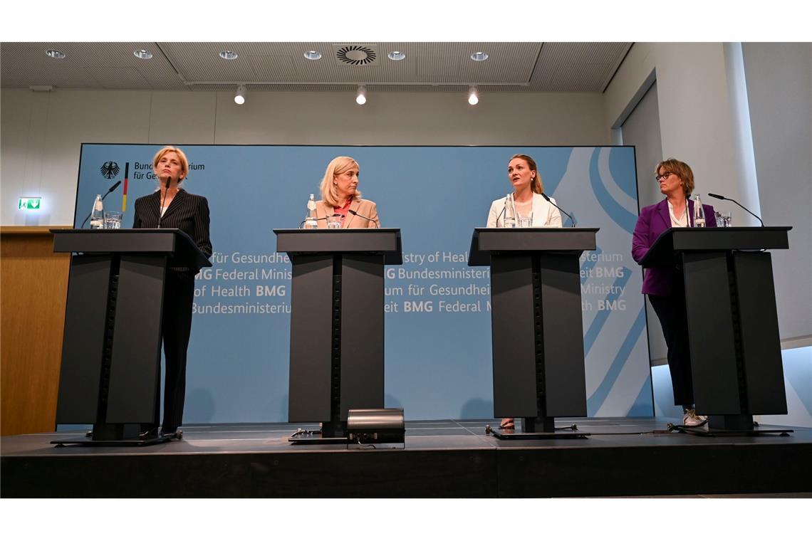 Eine Bund-Länder-Arbeitsgruppe tagte schon zur Pflegereform. (Archivbild)