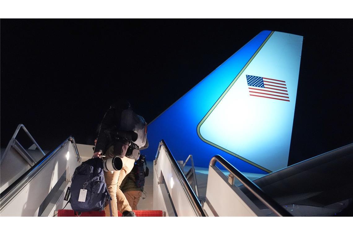 Eine Ersatzmaschine brachte Donald Trump nach Davos.