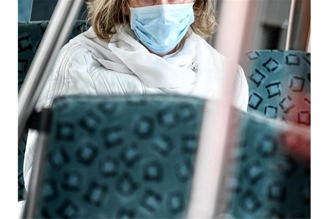 Infektiologe lobt Rat zur Schutzmaske - Merkel: „Benutzen“