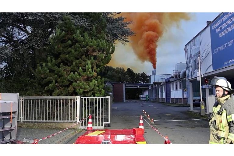 Eine Gaswolke zieht derzeit über Aschaffenburg. Die Bevölkerung soll zu Hause bleiben.