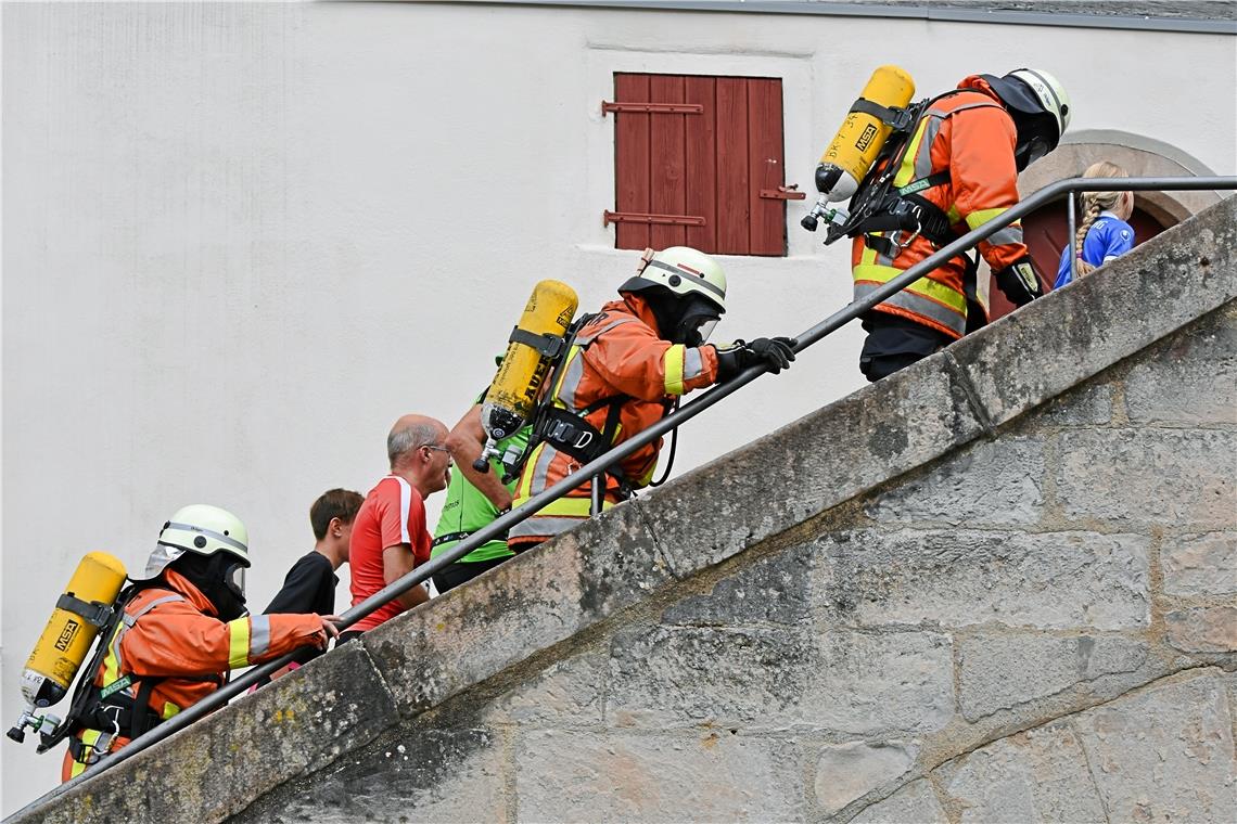 Eine Glanzleistung der Feuerwehr Backnang, die die Strecke in voller Ausrüstung ...