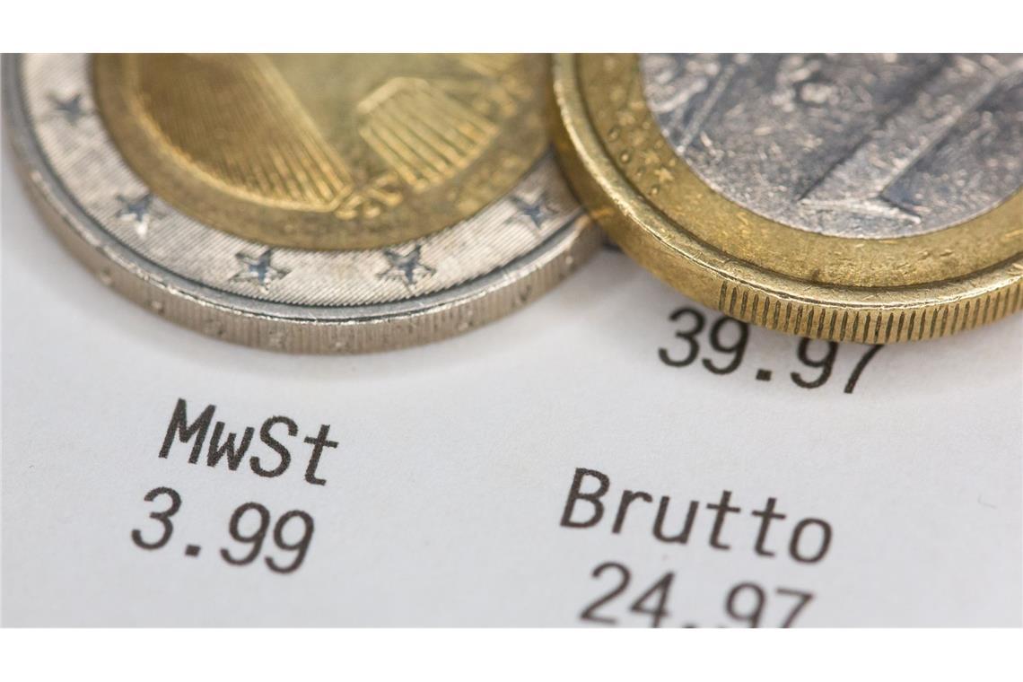 Eine höhere Mehrwertsteuer würde Einkaufen teurer machen. (Illustration)