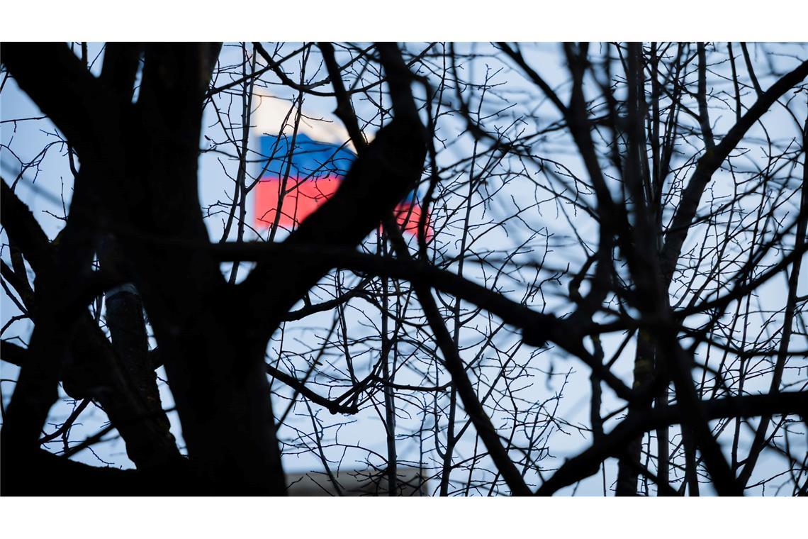 Eine Kontaktperson in der russischen Botschaft soll für einen Geheimdienst arbeiten.