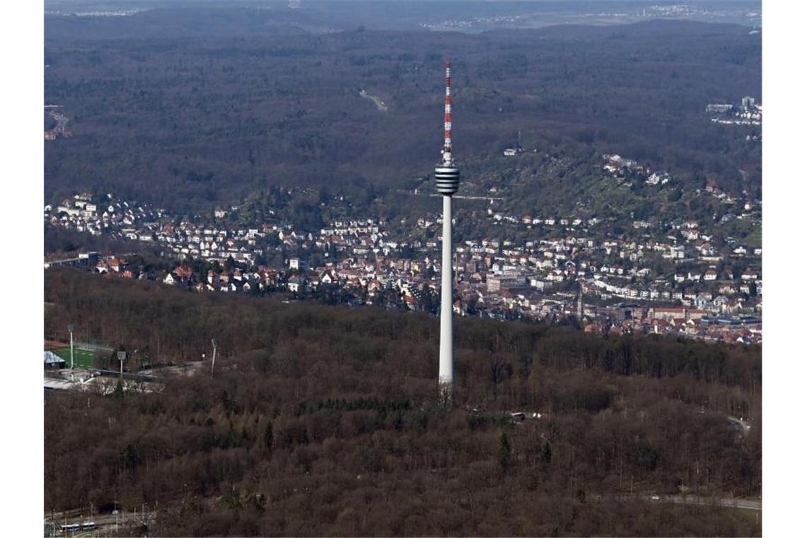 Eine Luftaufnahme zeigt den Stuttgarter Fernsehturm. Foto: Uli Deck/dpa/Archivbild