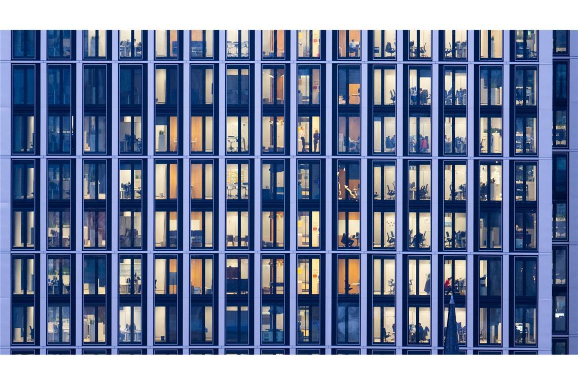 Studie: Mehr als die Hälfte hat keine Lust auf Vollzeitjob Eine Mehrheit der Arbeitnehmerinnen und Arbeitnehmer arbeitet nach eigenem Bekunden gern - aber am liebsten in Teilzeit (Symbolbild)