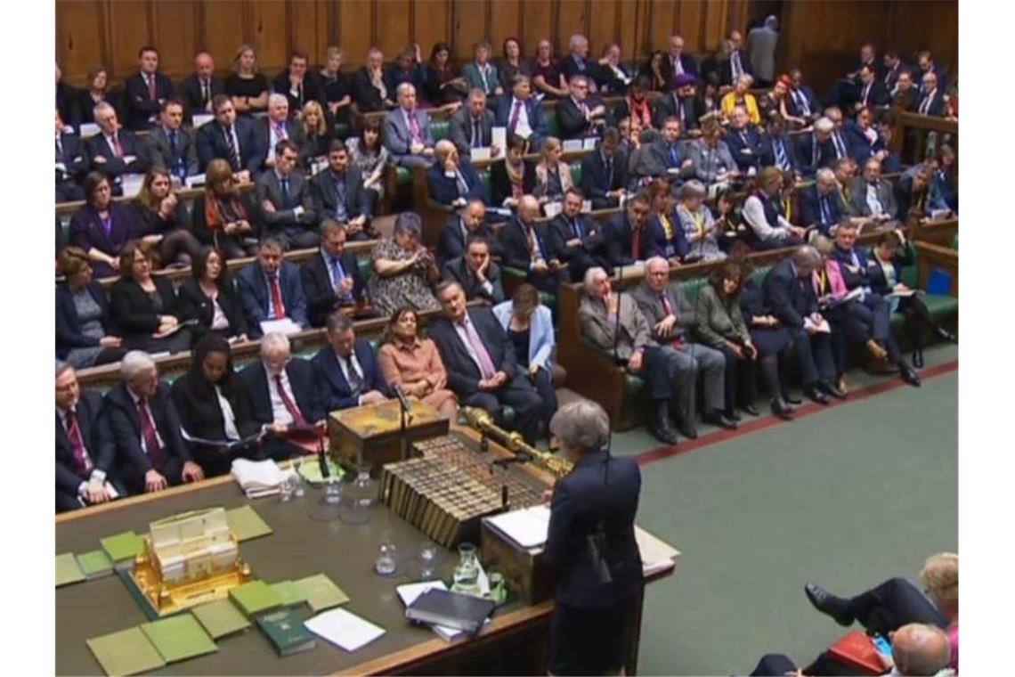 Kreise: May bietet Rücktritt vor nächster Parlamentswahl an Eine Mehrheit im britischen Parlament für den Brexit-Deal von Premierministerin May ist nicht in Sicht. Foto: Pa/PA Wire