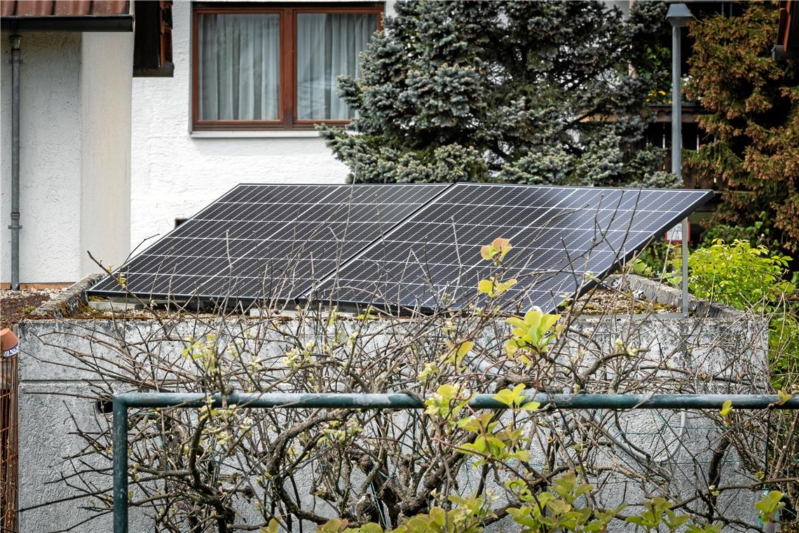 Keine Mehrheit für ein Solarförderprogramm im Rems-Murr-Kreis Eine Minisolaranlage bietet die Möglichkeit, Solarstrom für den Eigenbedarf herzustellenArchivfoto: Alexander Becher