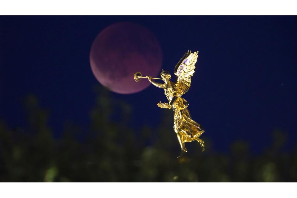 Eine Mondfinsternis kann es nur bei Vollmond geben.