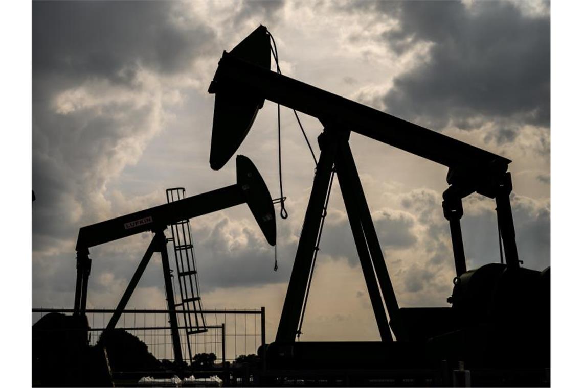 Ölpreise brechen ein - Verhandlungen der Opec+ gescheitert Eine neue Kürzung der Erdöl-Förderung ist fast unvermeidlich. Foto: Mohssen Assanimoghaddam/dpa