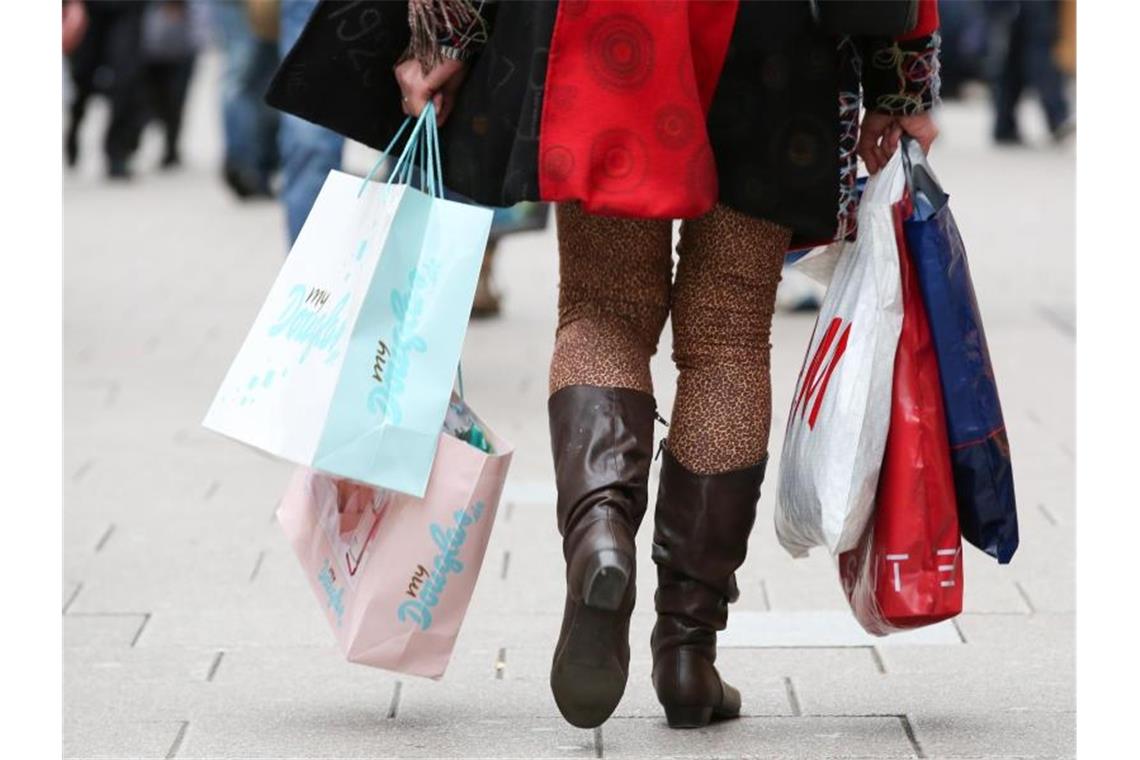 Konsumklima sinkt zum dritten Mal in Folge