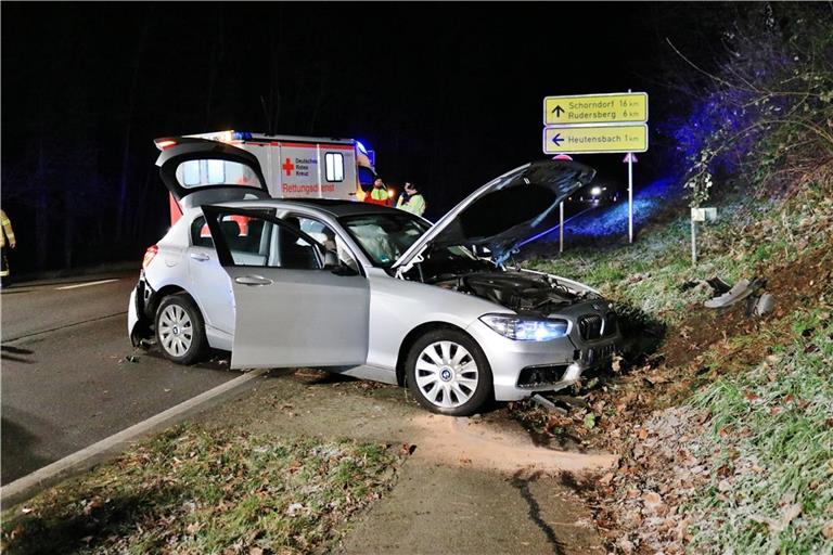 Eine Person ist bei dem Unfall verletzt worden. Foto: Kevin Lermer/7aktuell.de