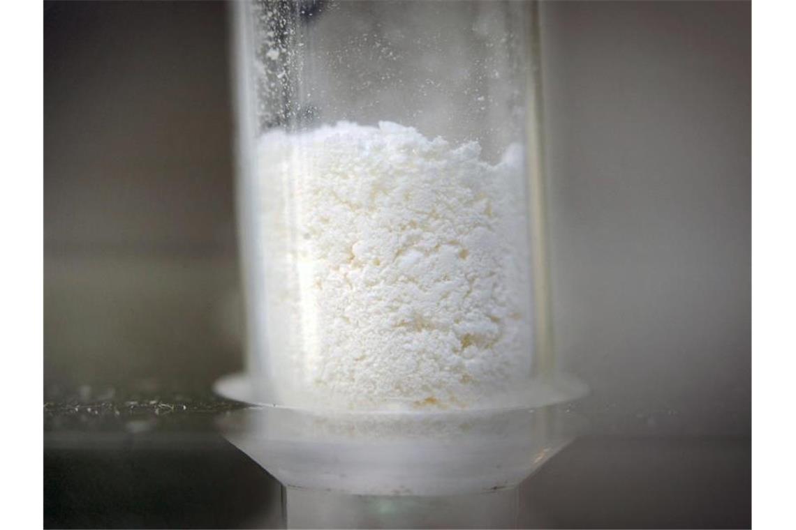 Mann bringt Drogen mit zur Polizei Eine Probe mit Amphetamin. Foto: picture alliance /dpa/Symbolbild