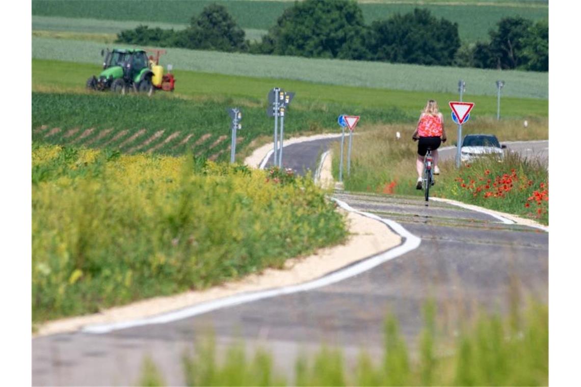 Radweg an Landesgrenze nach vier Jahren fertig