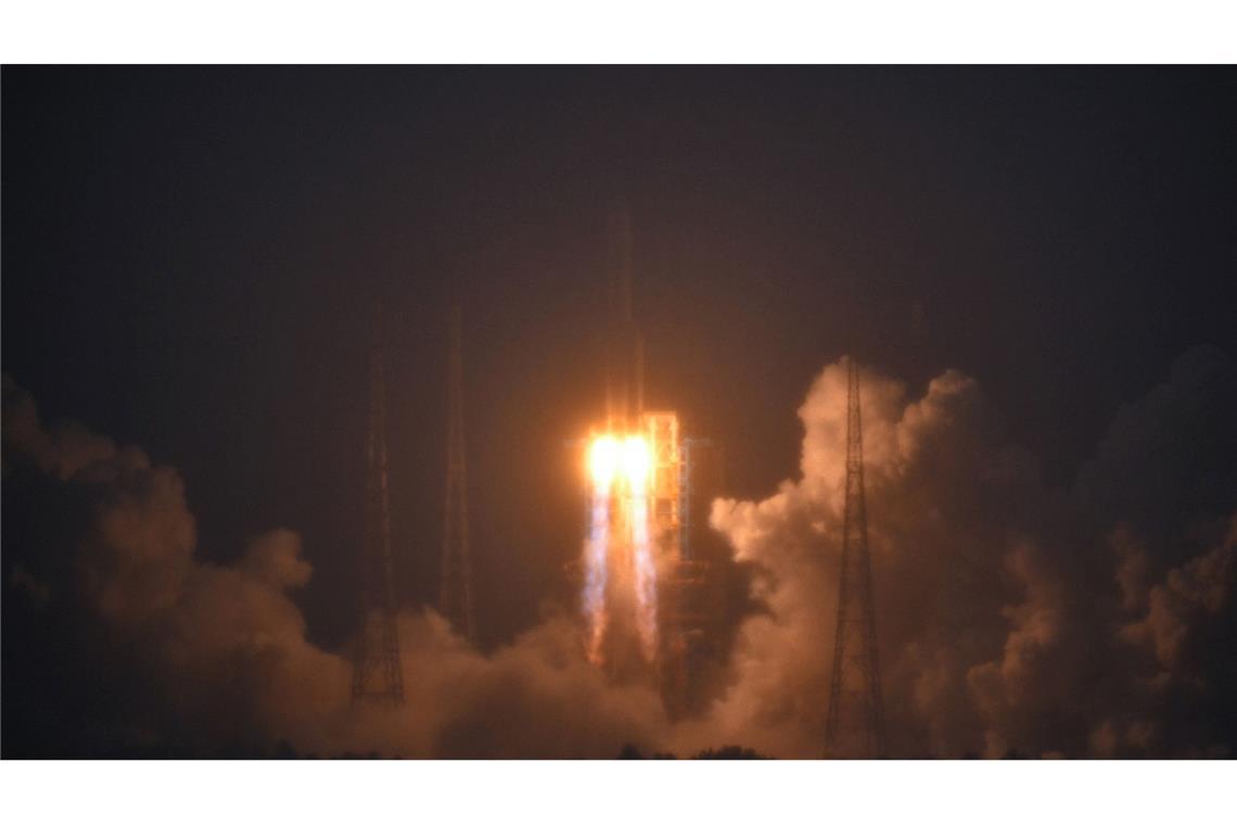 Eine Rakete vom Typ "Langer Marsch-5 Y8" mit dem Raumschiff "Chang'e 6" an Bord startete am 3. Mai auf dem Weltraumbahnhof Wenchang in China.