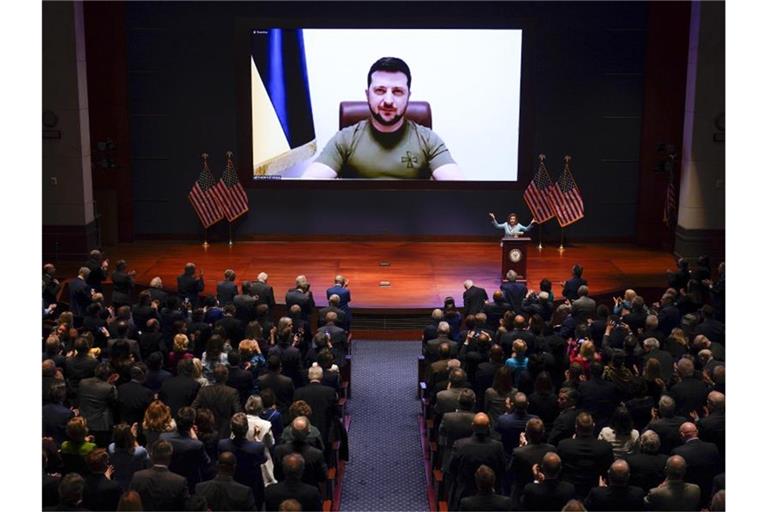 Eine Rede vor beiden Kammern des US-Kongresses zu halten, gilt als besondere Ehre - jetzt wurde sie dem ukrainischen Präsidenten Wolodymyr Selenskyj zuteil. Foto: J. Scott Applewhite/AP Pool/dpa
