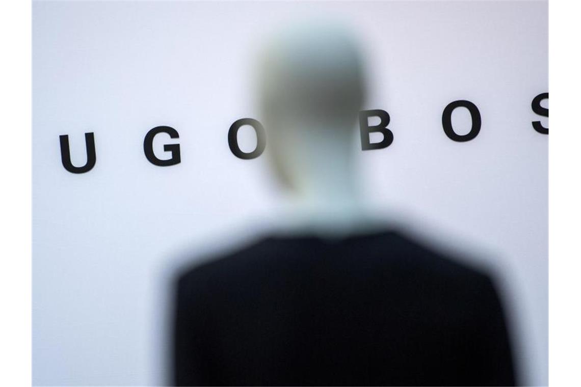 Hugo Boss schreibt wieder Gewinne: Keine Prognose für 2020