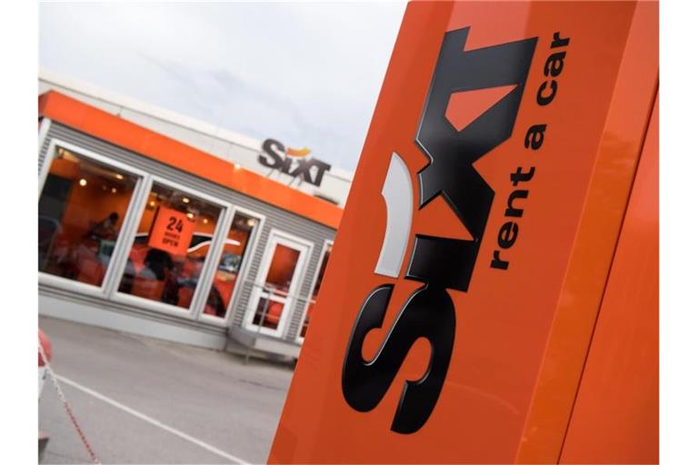 Eine Station des Autovermieters Sixt am Ostbahnhof der bayerischen Landeshauptstadt. Foto: Peter Kneffel/dpa/Archiv