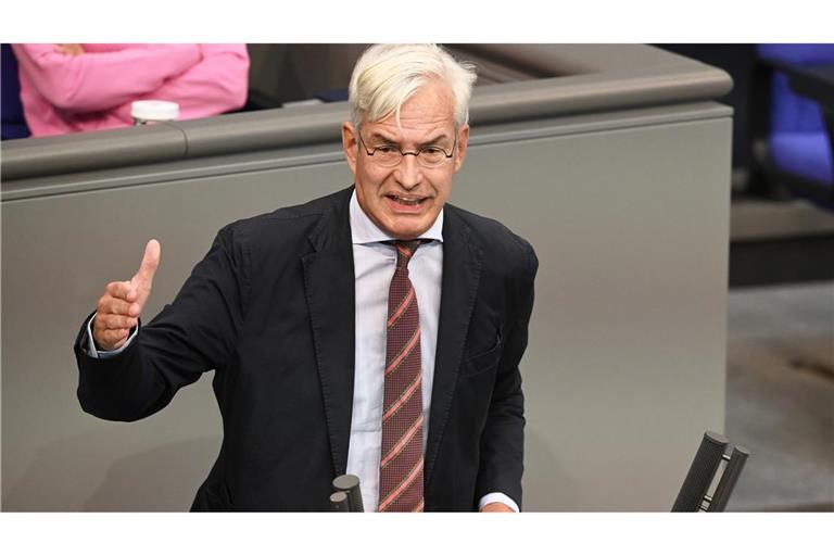 Eine Steuerreform müsse zu einem wesentlichen Teil durch Einsparungen beim Staat gegenfinanziert werden, fordert Mathias Middelberg. (Archivbild)