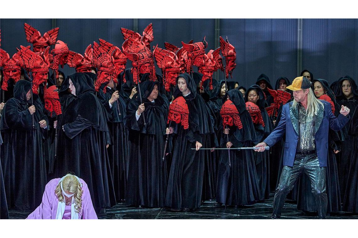 Abschied vom Schwarz-"Ring": ein paar Buhs und viel Applaus Eine Szene aus der Oper "Götterdämmerung".