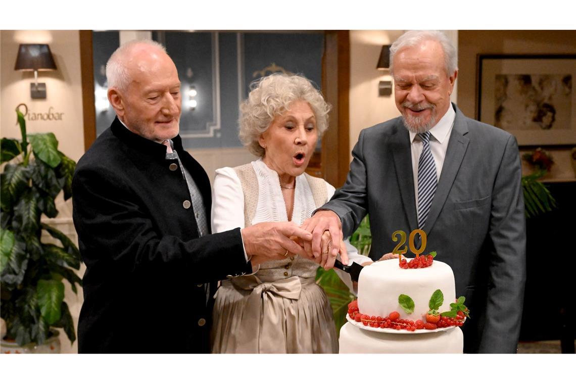 ARD-Dauerbrenner: "Sturm der Liebe" wird 20 Eine Torte zum Jubiläum
