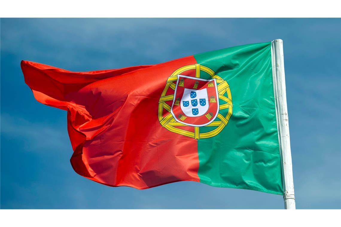 Eine Verkehrskontrolle führte die Polizei auf die Spur der drei Jugendlichen. (Archivfoto)