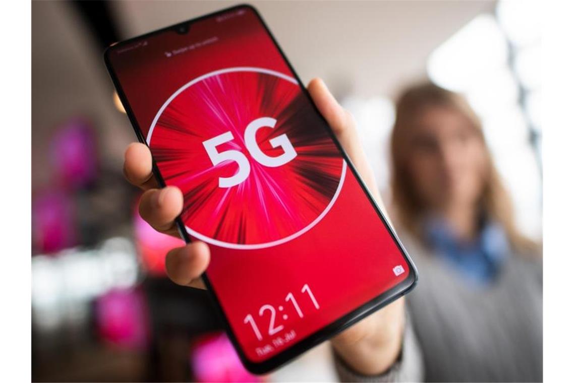 Erste Tankstellen mit schnellem 5G-Mobilfunk ausgerüstet