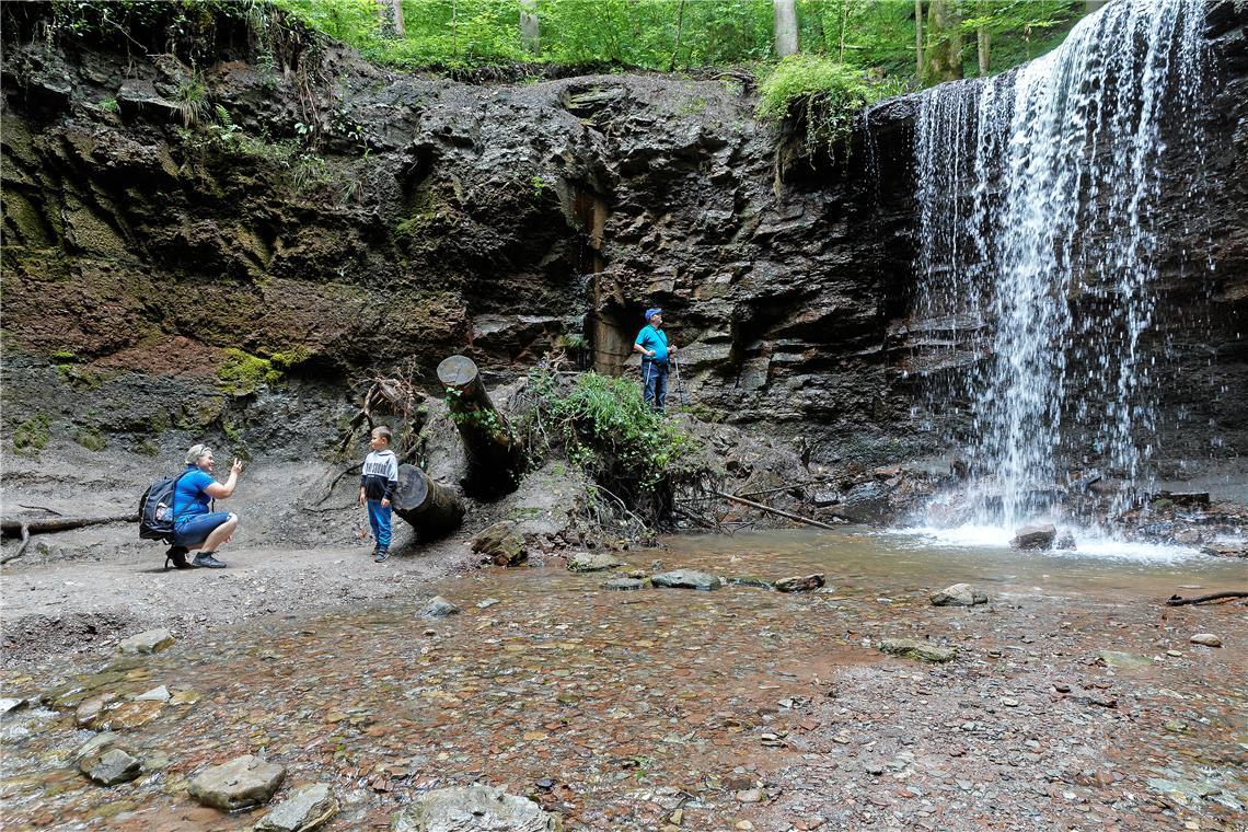 Eine Wanderung führt am Sonntag zu den Hörschbachwasserfällen. Archivfoto: Jörg Fiedler