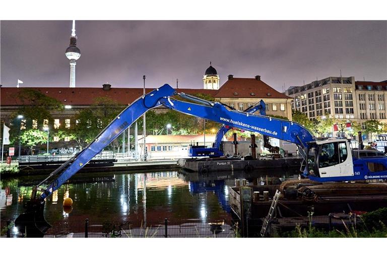 Eine Weltkriegsbombe wurde nahe der Fischerinsel in Berlin gefunden.