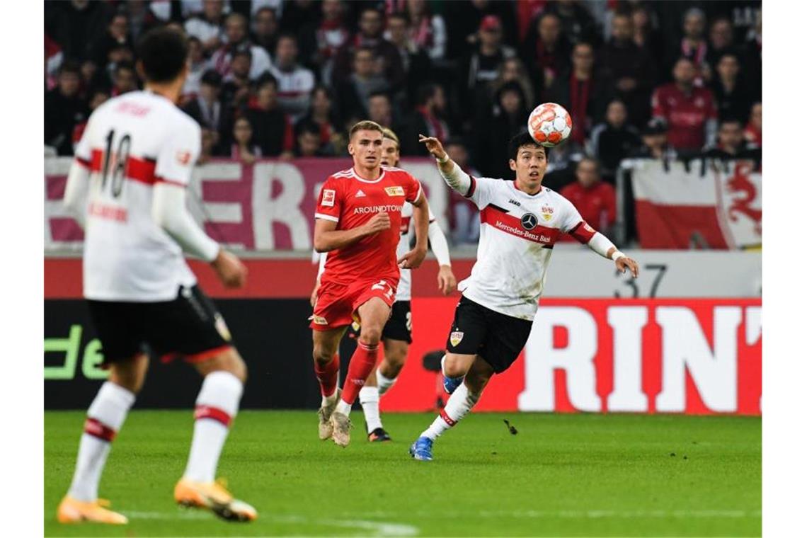 Einen Punkt konnte der VfB Stuttgart (weiße Trikot) gegen Union Berlin noch ergattern. Foto: Silas Stein/dpa