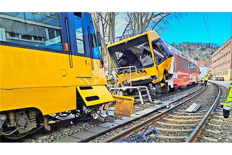 Einer der schwersten Stadtbahnunfälle: Im Februar fuhr eine Bahn auf eine andere auf – die Ursache wird noch ermittelt.
