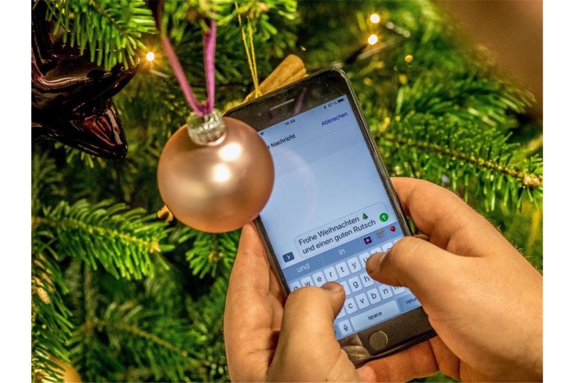 Smartphone-Verbot an Heiligabend in jedem vierten Haushalt