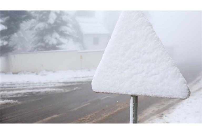 Berichte über kommenden "Jahrhundertwinter" – was ist dran? Einige Prognosen warnen vor einem Jahrhundertwinter - doch lässt sich so etwas überhaupt vorhersagen? (Symbolbild)