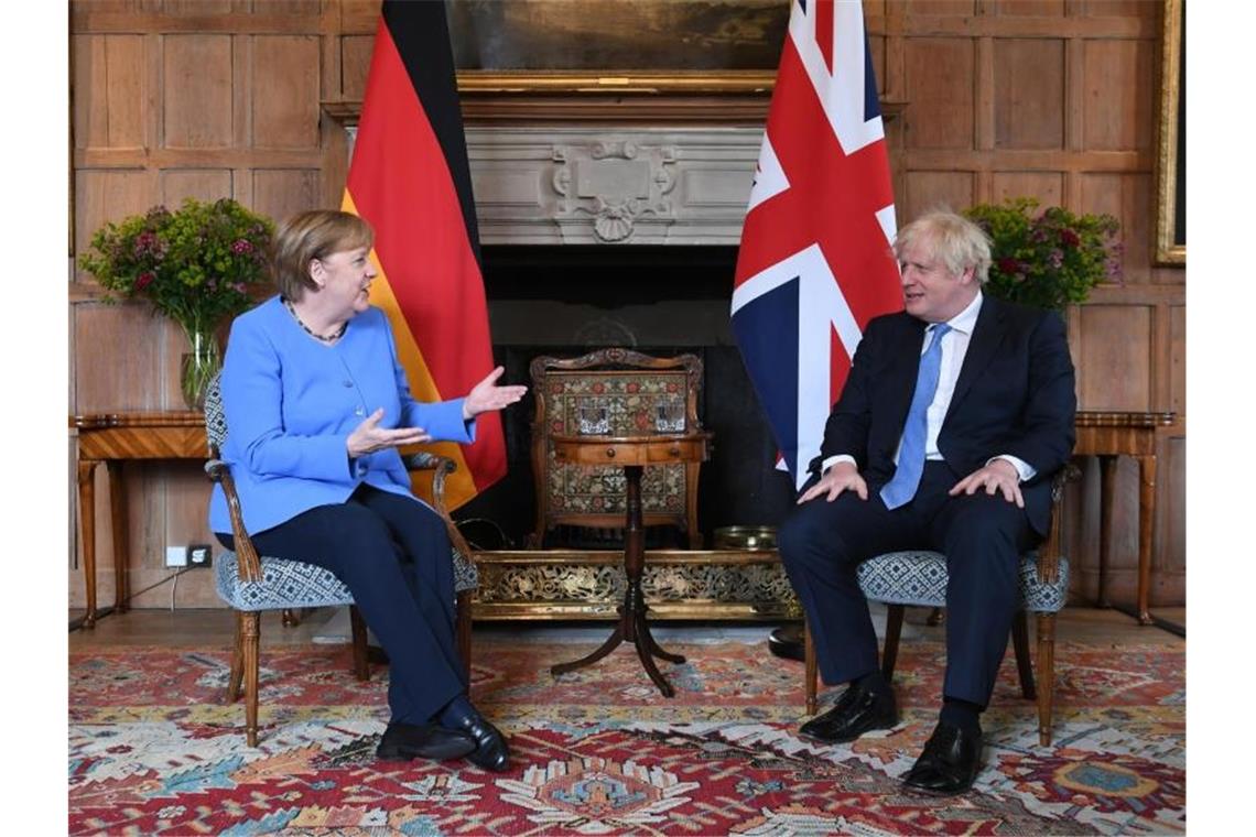 Einreisebeschränkungen und Brexit-Streit mit der EU: Für Merkel standen keine leichten Themen bei ihrem Treffen mit Johnson auf dem Programm. Foto: Stefan Rousseau/PA Wire/dpa