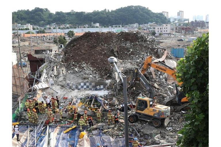 Einsatz der Rettungskräfte in Gwangju. Foto: Chung Hoi-Sung/Yonhap/dpa